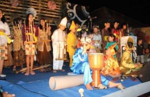 pertunujukan